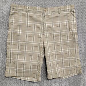 Nike Golf‎ Shorts Men's Size 36 Tan Beige Blue Plaid Dri-Fit Flat Front Pockets